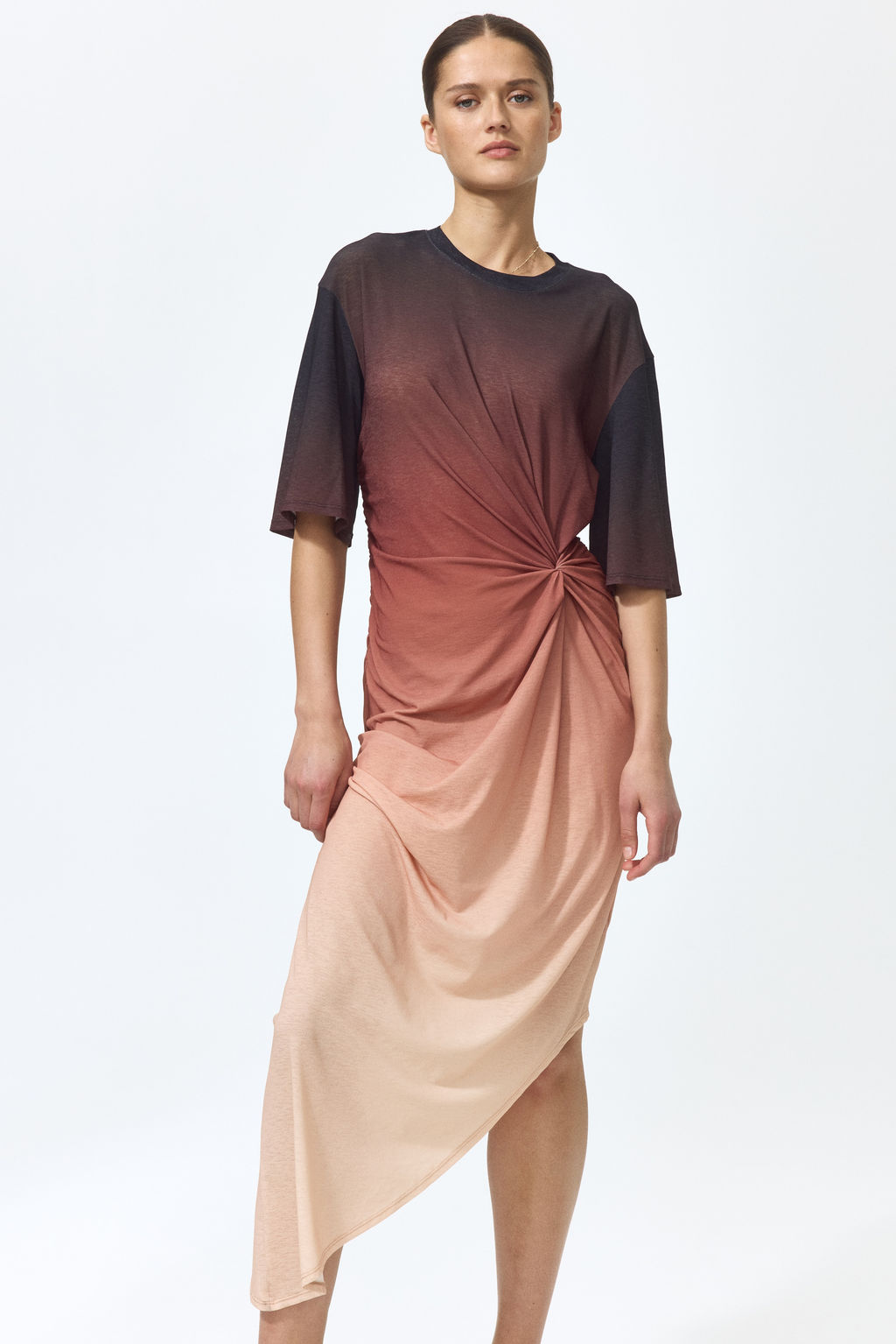 Vestido camiseta con nudo decorativo - H&m фото 4