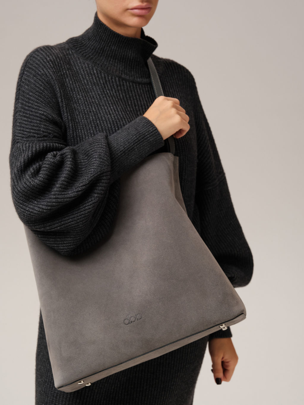 Замшевая сумка шоппер Olga DBR 30948 серый замок  фото 3