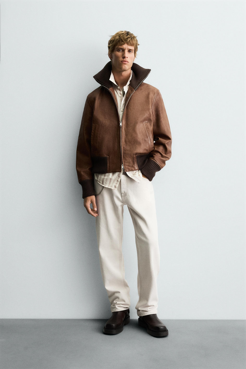 REGULAR FIT LEATHER JACKET