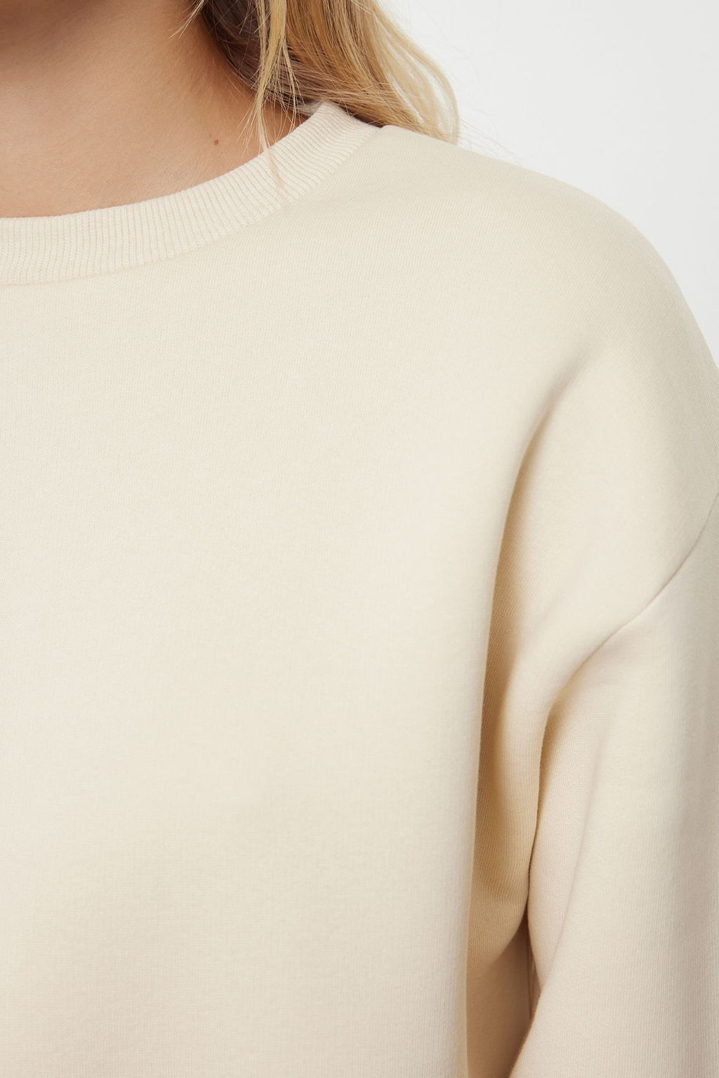 Tas Kal?n Ici Polarl? Regular/Normal Kal?p Bisiklet Yaka Basic Orme Sweatshirt TWOAW24SW00101