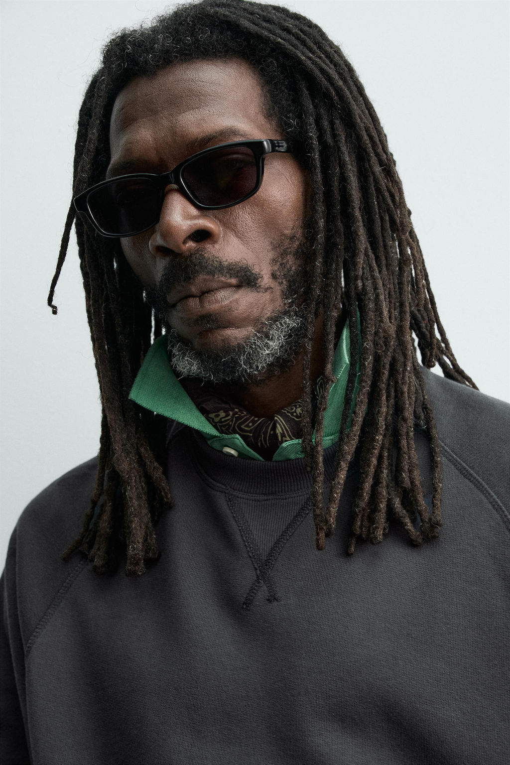 SUDADERA LAVADA CREWNECK AARON LEVINE X ZARA / Marino  фото 5