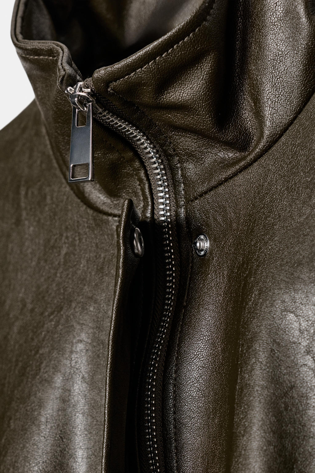 FAUX LEATHER BOMBER JACKET WITH HIGH COLLAR - Zara фото 10