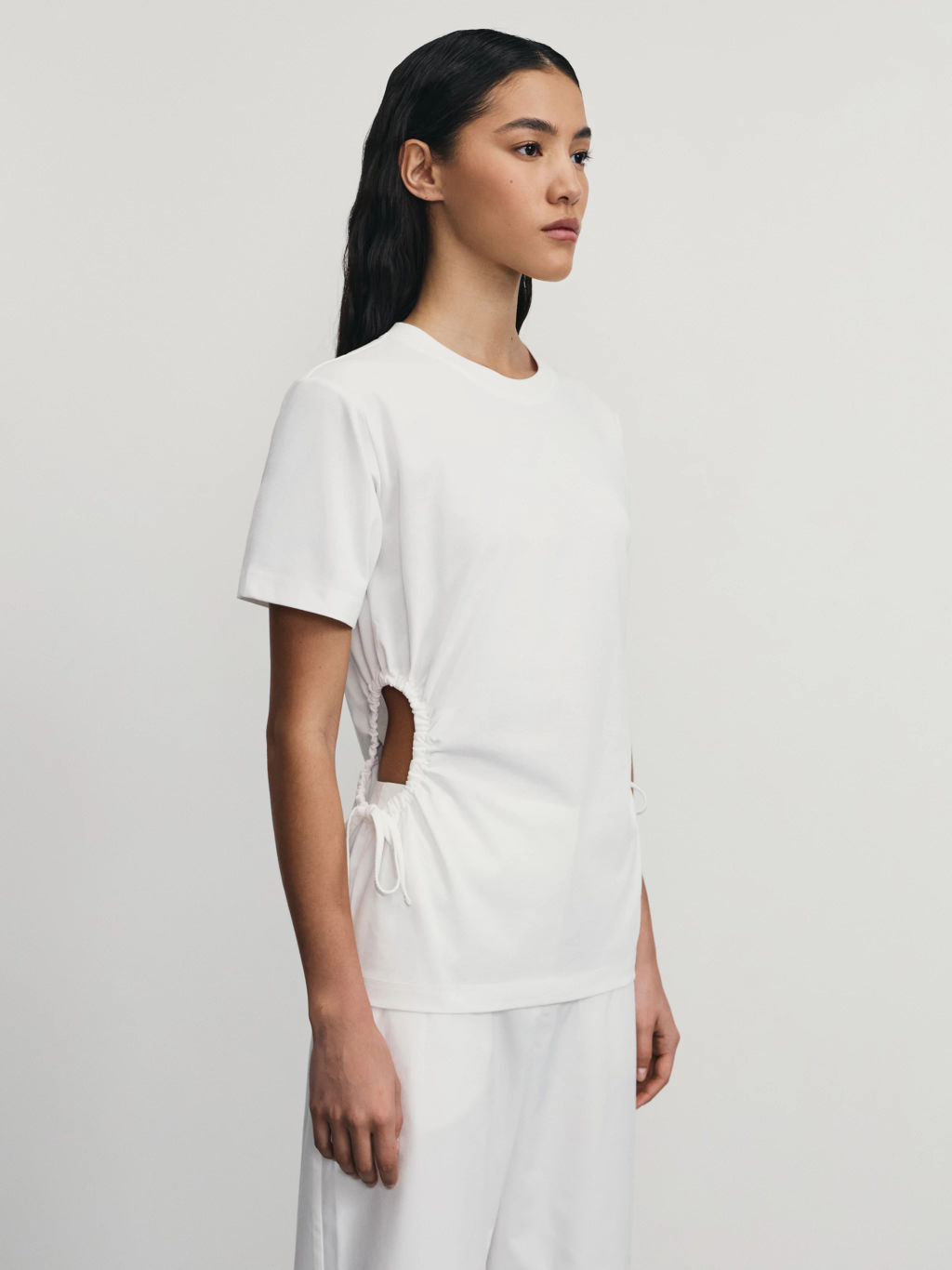 Футболка из хлопка с вырезами по бокам / Zarina  фото 5