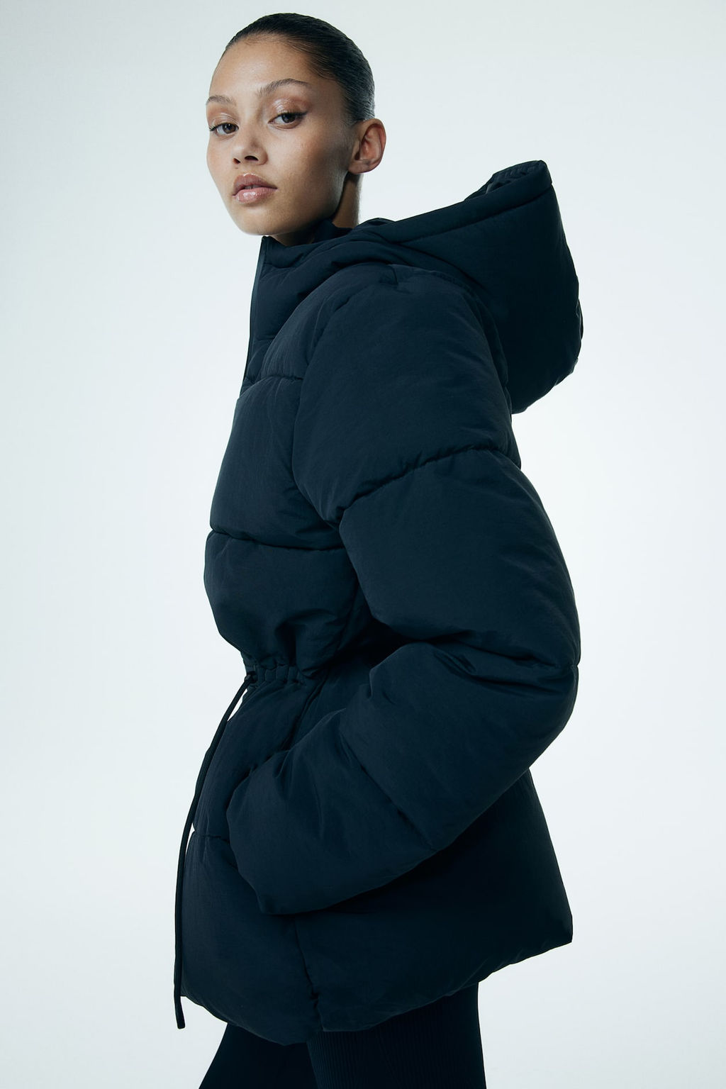 Chaqueta puffy oversize con cordon de ajuste - H&m фото 4