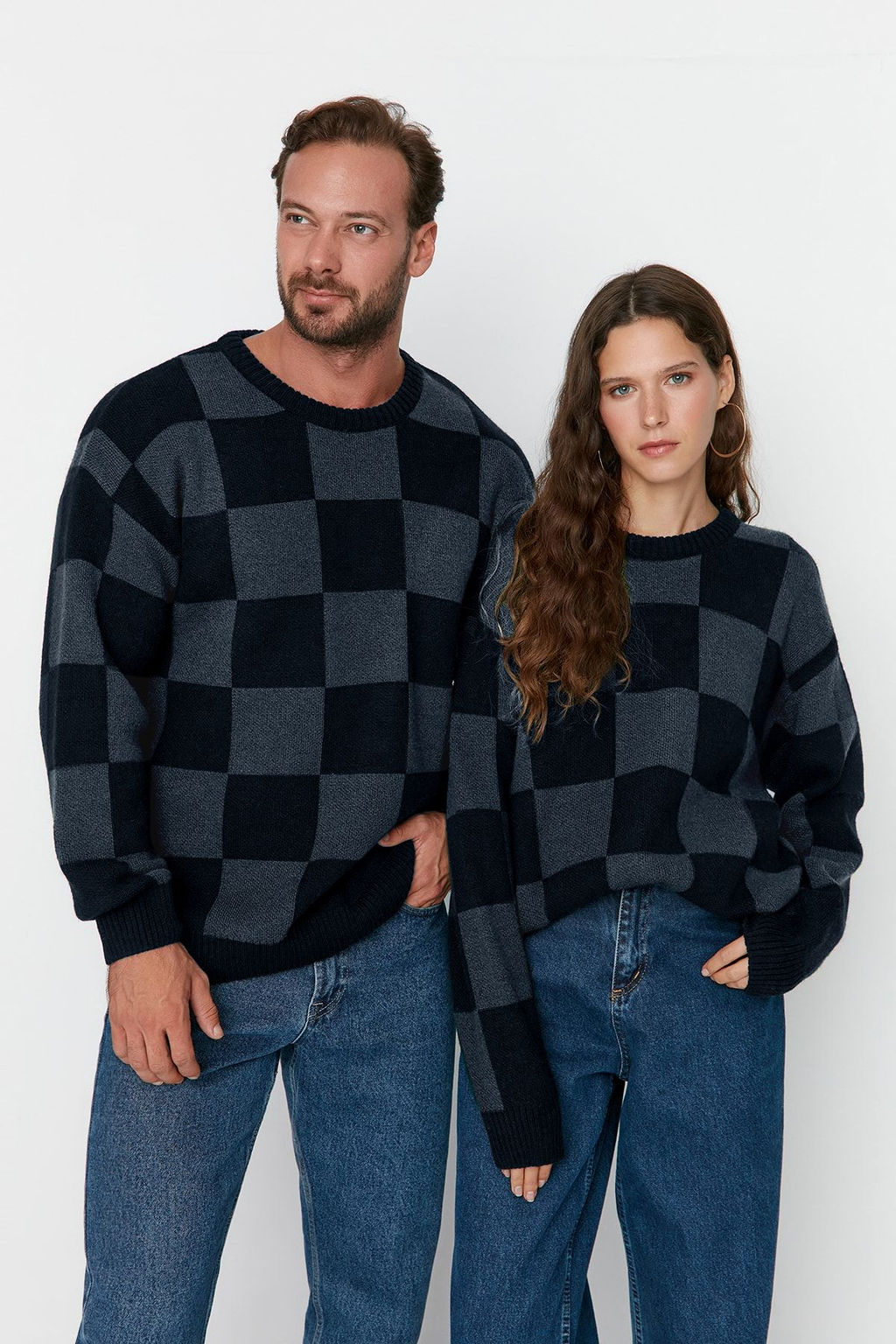 TRENDYOL MAN Lacivert Erkek Oversize Bisiklet Yaka Ekose / Kareli Triko Kazak TMNAW23KZ00279 - Trendyolmilla фото 9