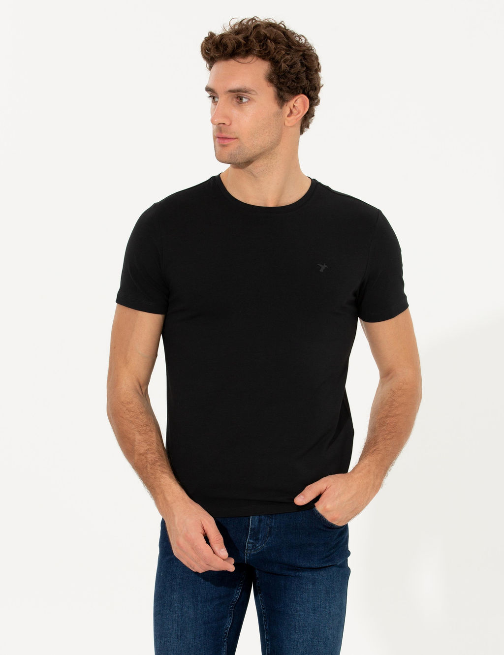 Черная облегающая базовая футболка - Cacharel фото 4