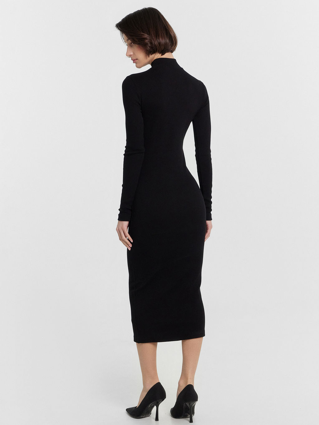 Платье женское черное длинное