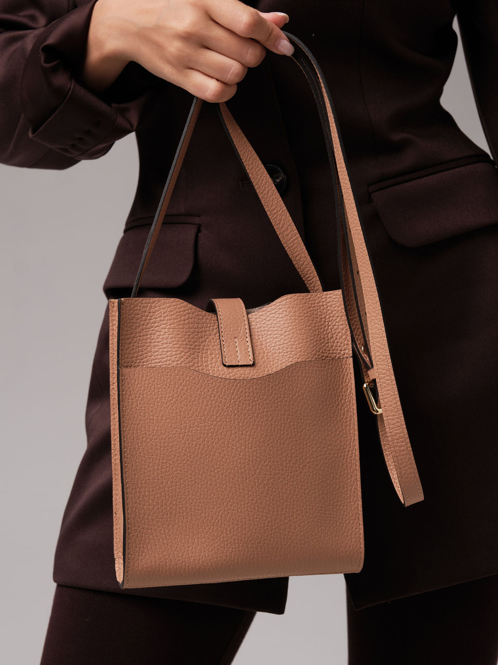 Кожаная сумка кросс-боди Leya DBR 30919 бежевая нуга фото 3