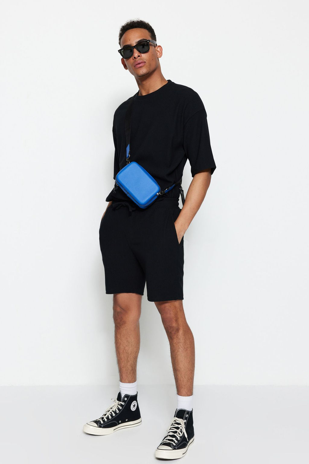 TRENDYOL MAN Basic Fume Regular/Normal Kesim Orta Boy Bagc?kl? Dokulu K?r?smaz Ottoman Sort TMNSS23SR00039 - Trendyolmilla фото 25