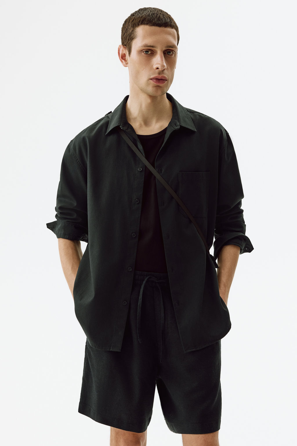 Pantal?n corto en mezcla de lino Relaxed Fit - H&m фото 8