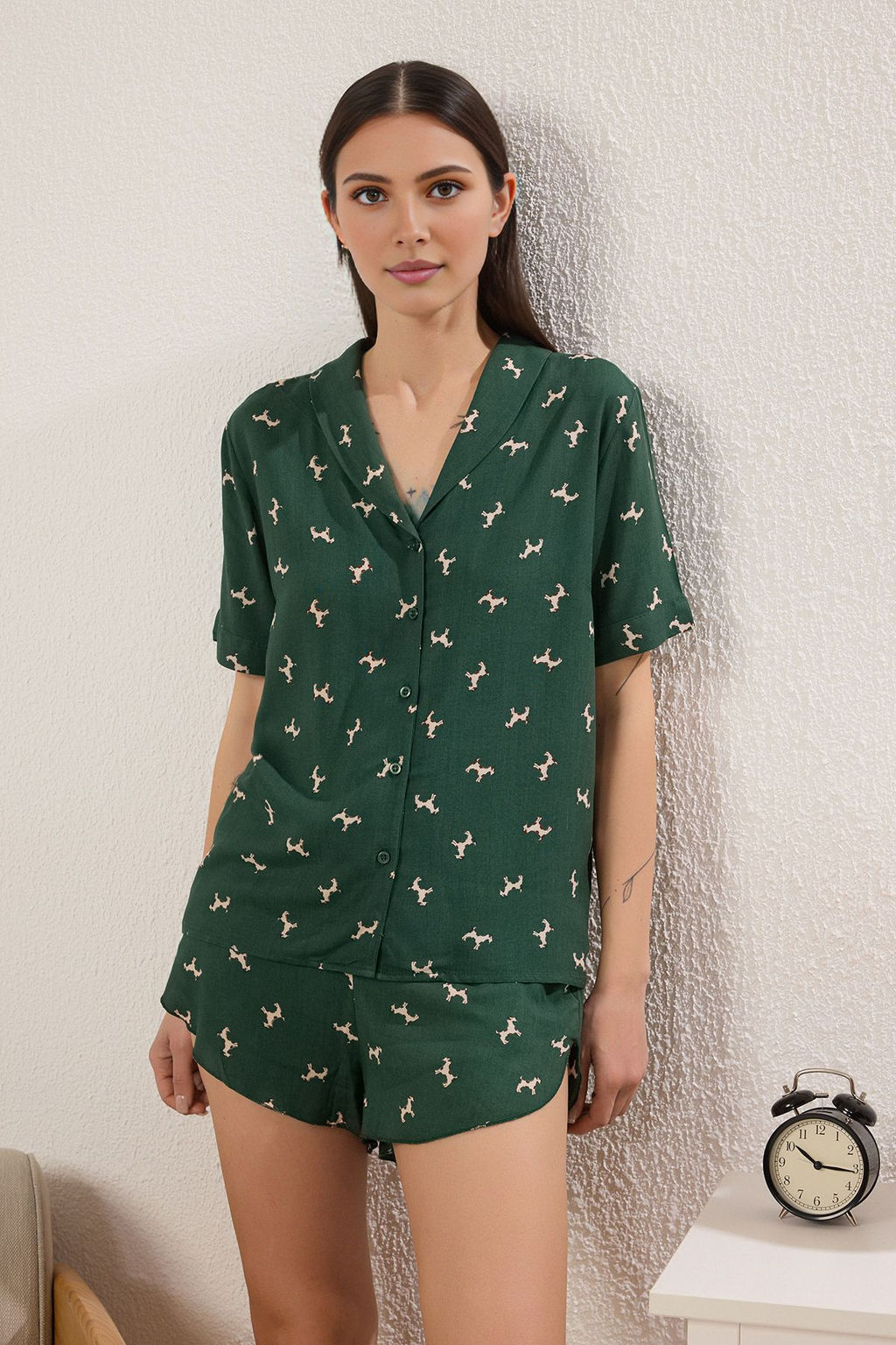 Trendyolmilla Koyu Yesil %100 Pamuklu Kopekli Sortlu Dokuma Pijama Tak?m? THMSS25PT00313  фото 2