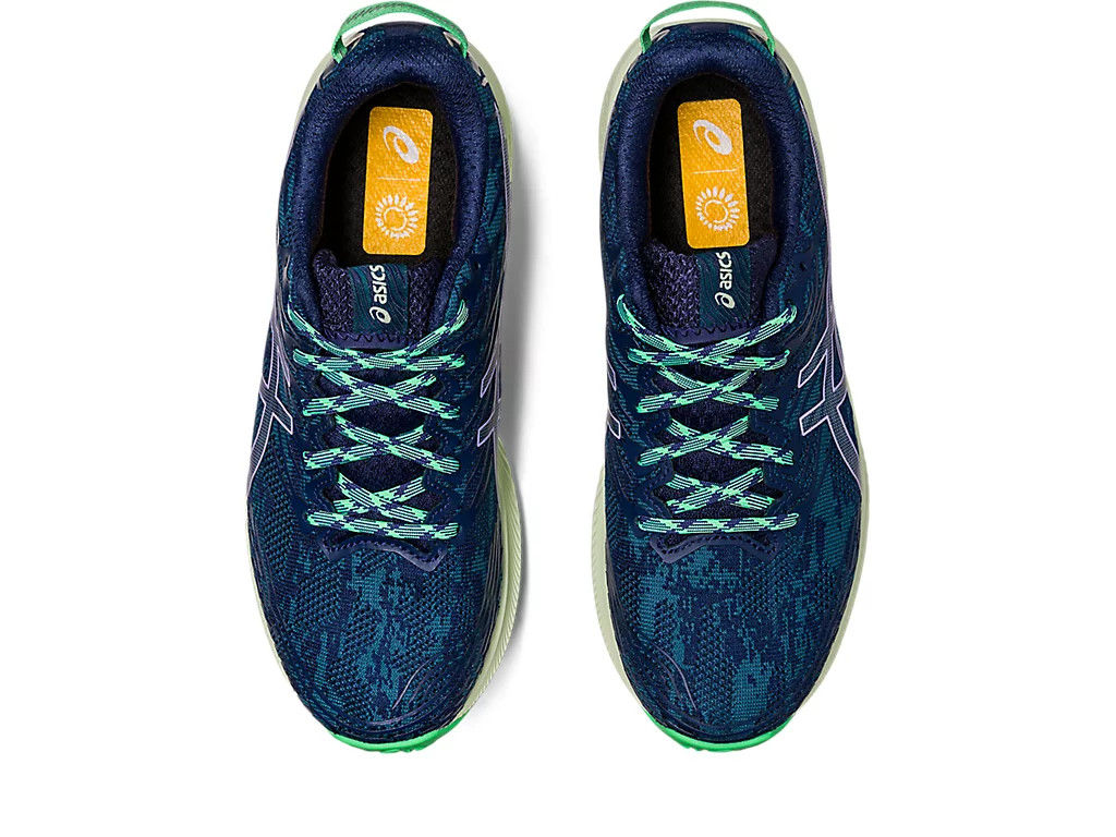 Кроссовки женские