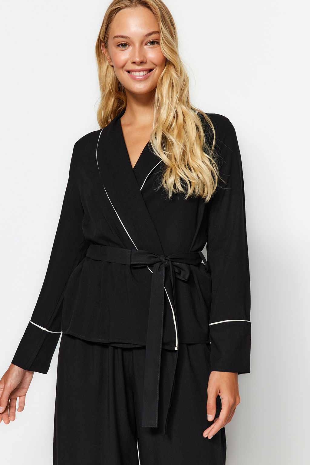 Trendyolmilla Bej Kusakl? Biye Detayl? Kruvaze Viskon Hamile Dokuma Pijama Tak?m? THMAW22PT1109  фото 10