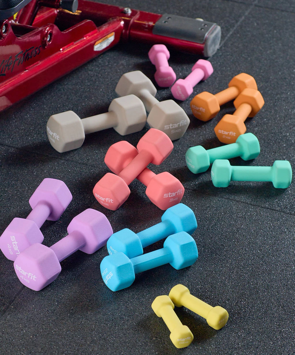 УЦЕНКА Гантель неопреновая STARFIT DB-201 5 кг, тепло-серый пастель  фото 2