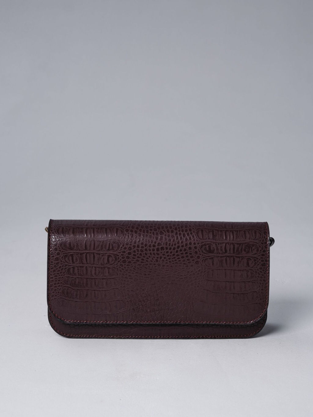 Сумка кожаная багет Deboro 30138 крок/пурпур