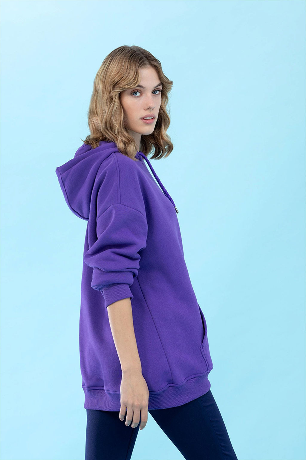 U. S. Polo Assn Фиолетовый базовый свитшот оверсайз с капюшоном (унисекс) Неожиданная скидка в корзине - U.s. polo assn фото 3