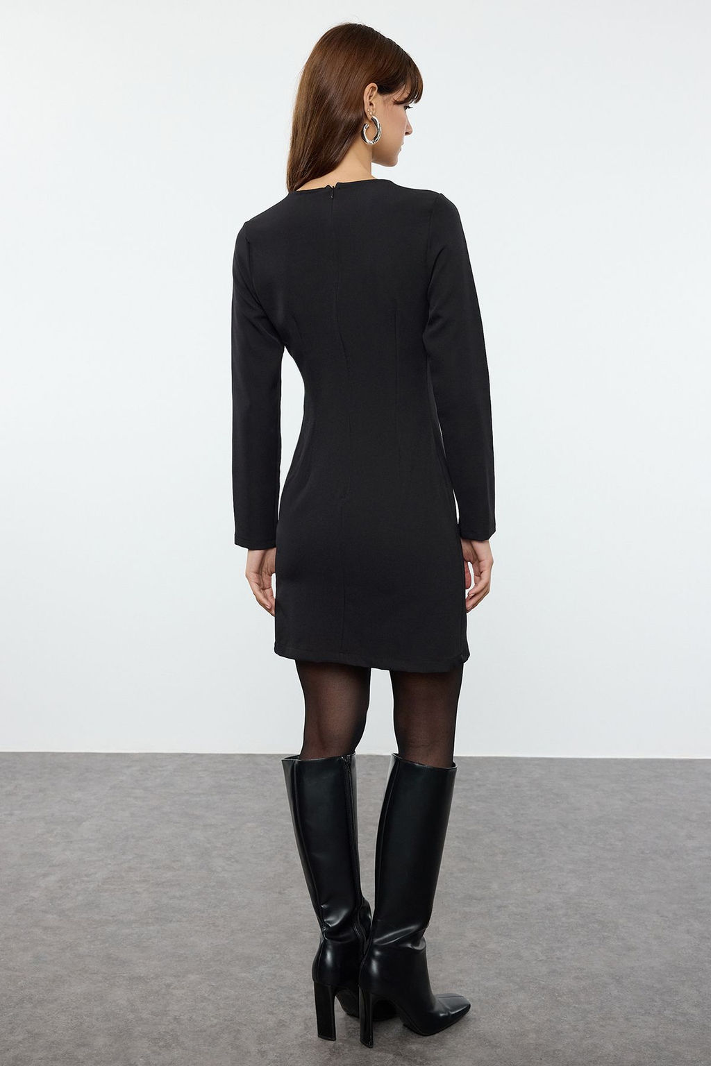 Siyah Vucudu Saran Pencere Detayl? Mini Dokuma Elbise TWOAW25EL00164 - Trendyolmilla фото 5