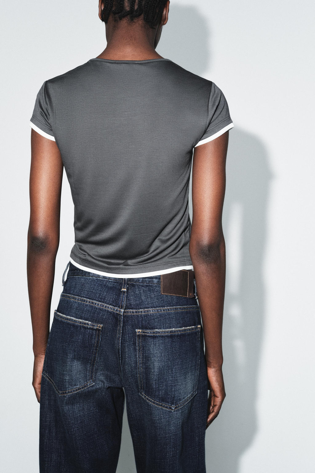 CAMISETA VIVOS CONTRASTE / Plomo - Zara фото 3