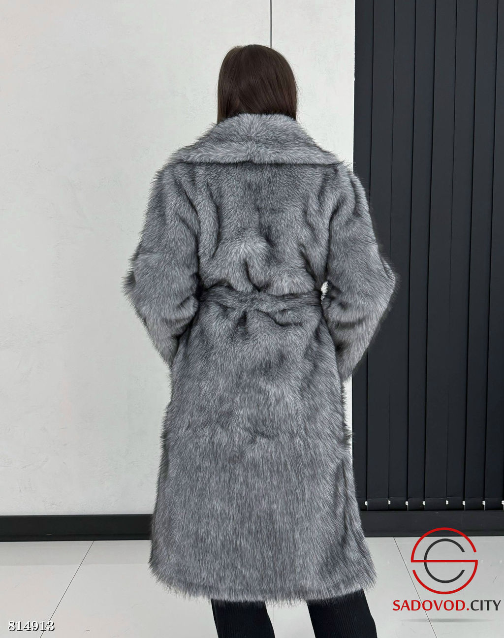 Шуба женская с искусственным мехом