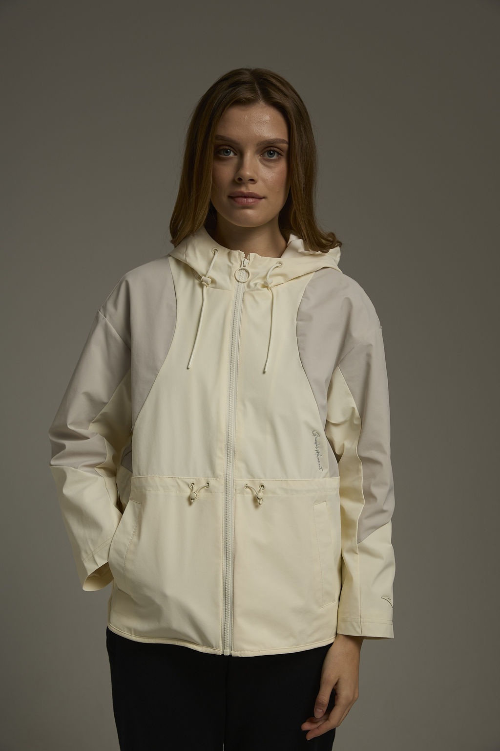Ветровка Белый