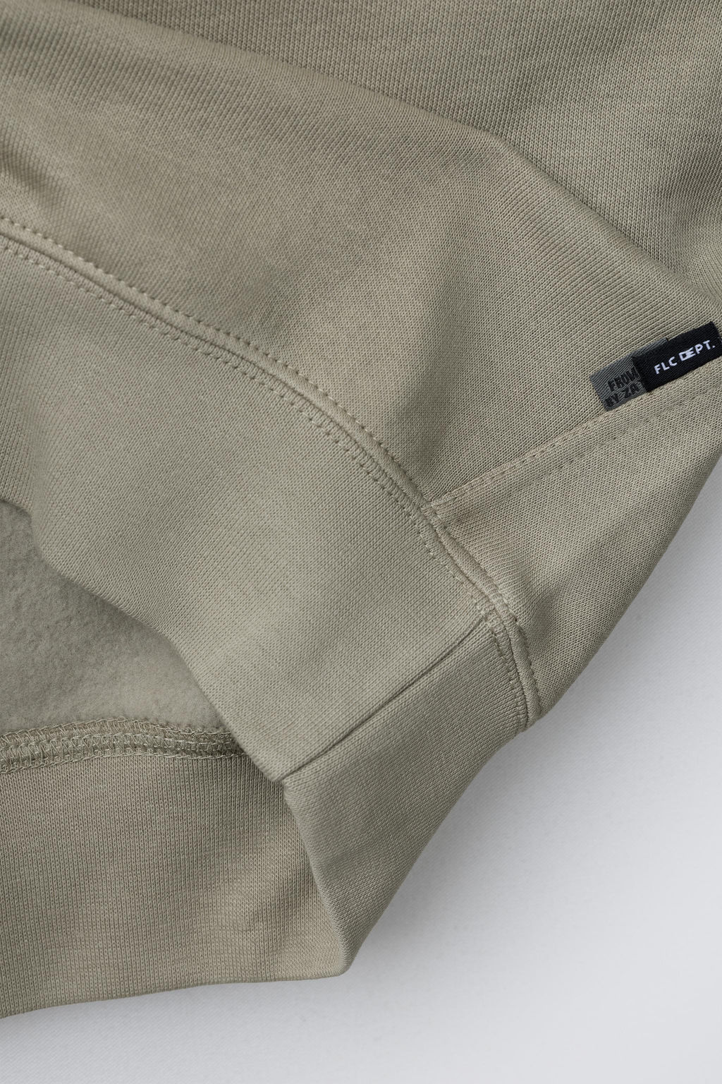 BASIC LABEL SWEATSHIRT - Zara фото 10