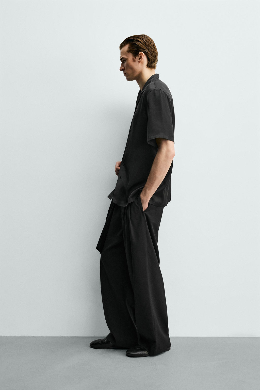 CAMISA SATINADA RELAXED FIT / Negro - Zara фото 4