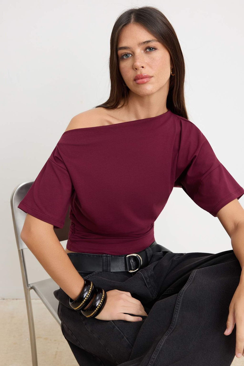 Siyah Fitted/Vucuda Oturan Asimetrik Yaka Buzgulu Crop/K?sa Pamuklu Esnek Orme Bluz TWOSS26BZ00337 - Trendyolmilla фото 14