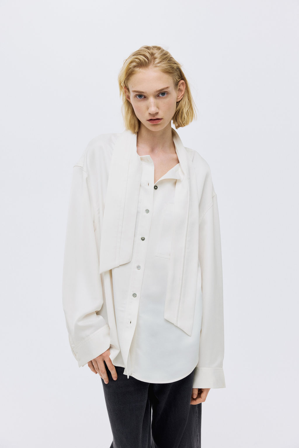 Blusa con lazada - H&m фото 3