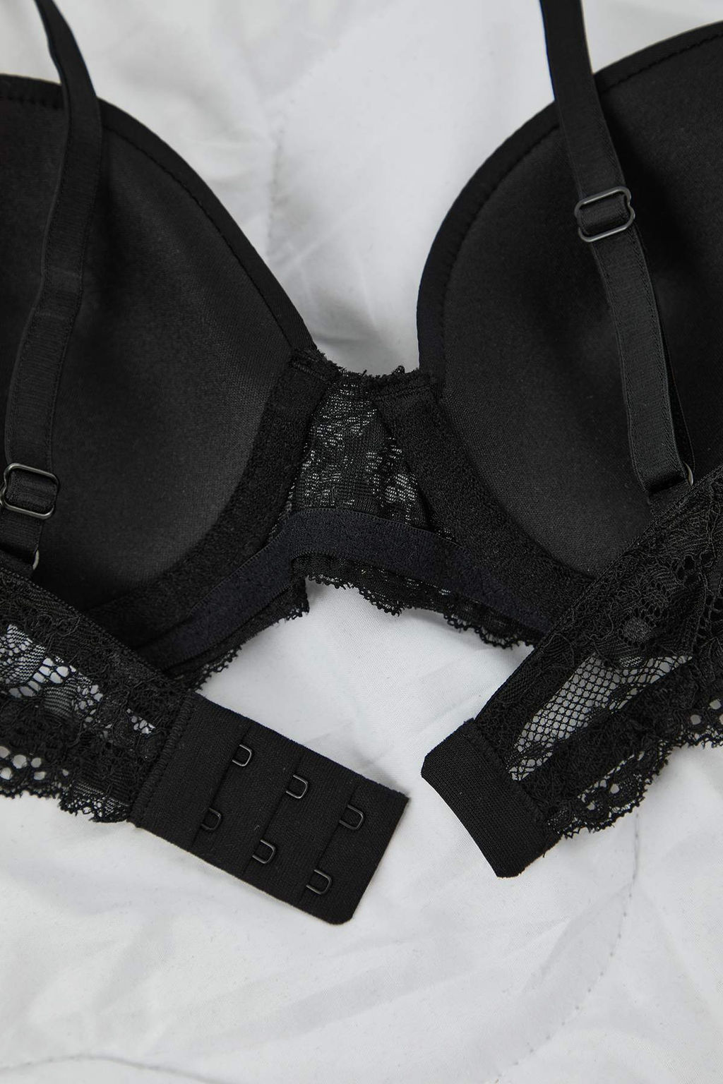 Siyah Tekli Micro Balenli Dantel Detayl? Duz Sabit Kap T-Shirt Bra Sutyen THMAW26SU00010 - Trendyolmilla фото 6