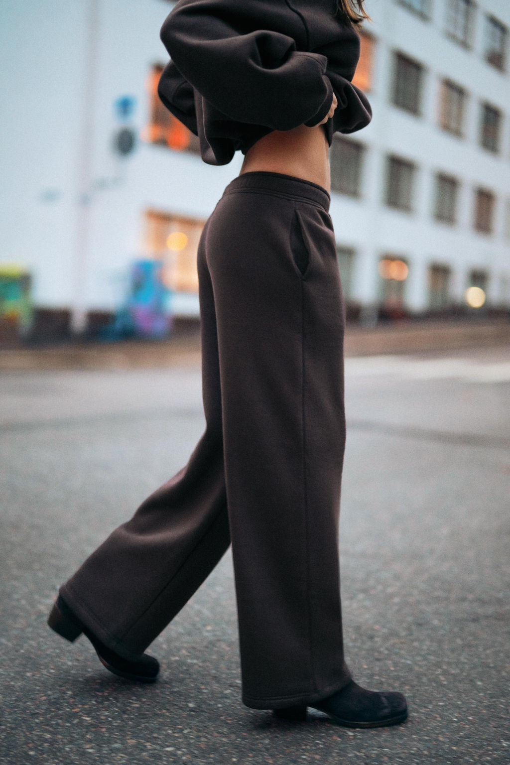 PANTAL?N FELPA B?SICO RECTO BAJO AJUSTABLE / Marr?n - Zara фото 3