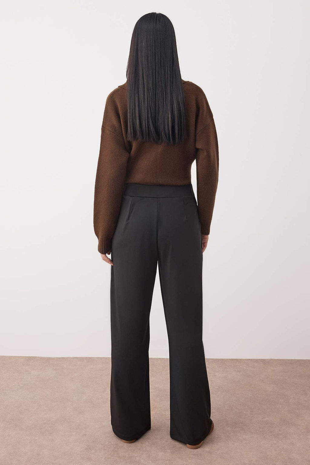 Siyah Duz Wide Leg/Genis Kesim Lastik Bel Pileli Uzun Esnek Orme Pantolon TWOAW26PL00058 - Trendyolmilla фото 4