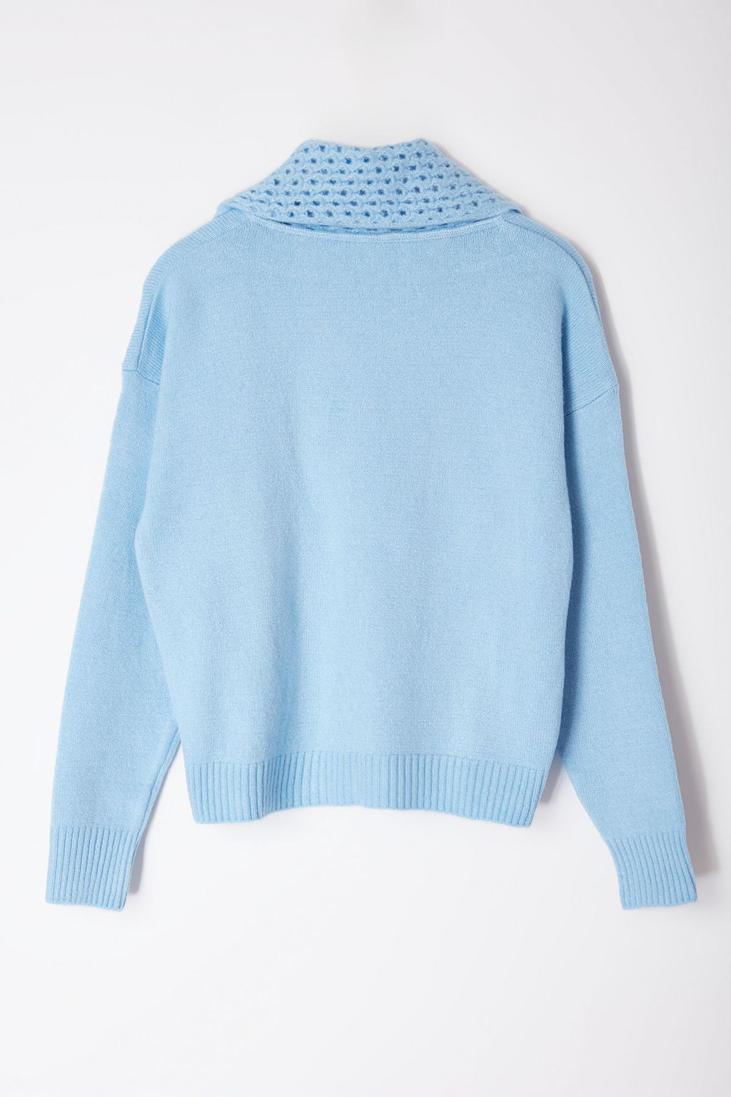 Limited Edition Ac?k Mavi Genis Kal?p Yumusak Dokulu Ajurlu/Delikli Triko Kazak TWOAW25KZ00314 - Trendyolmilla фото 5