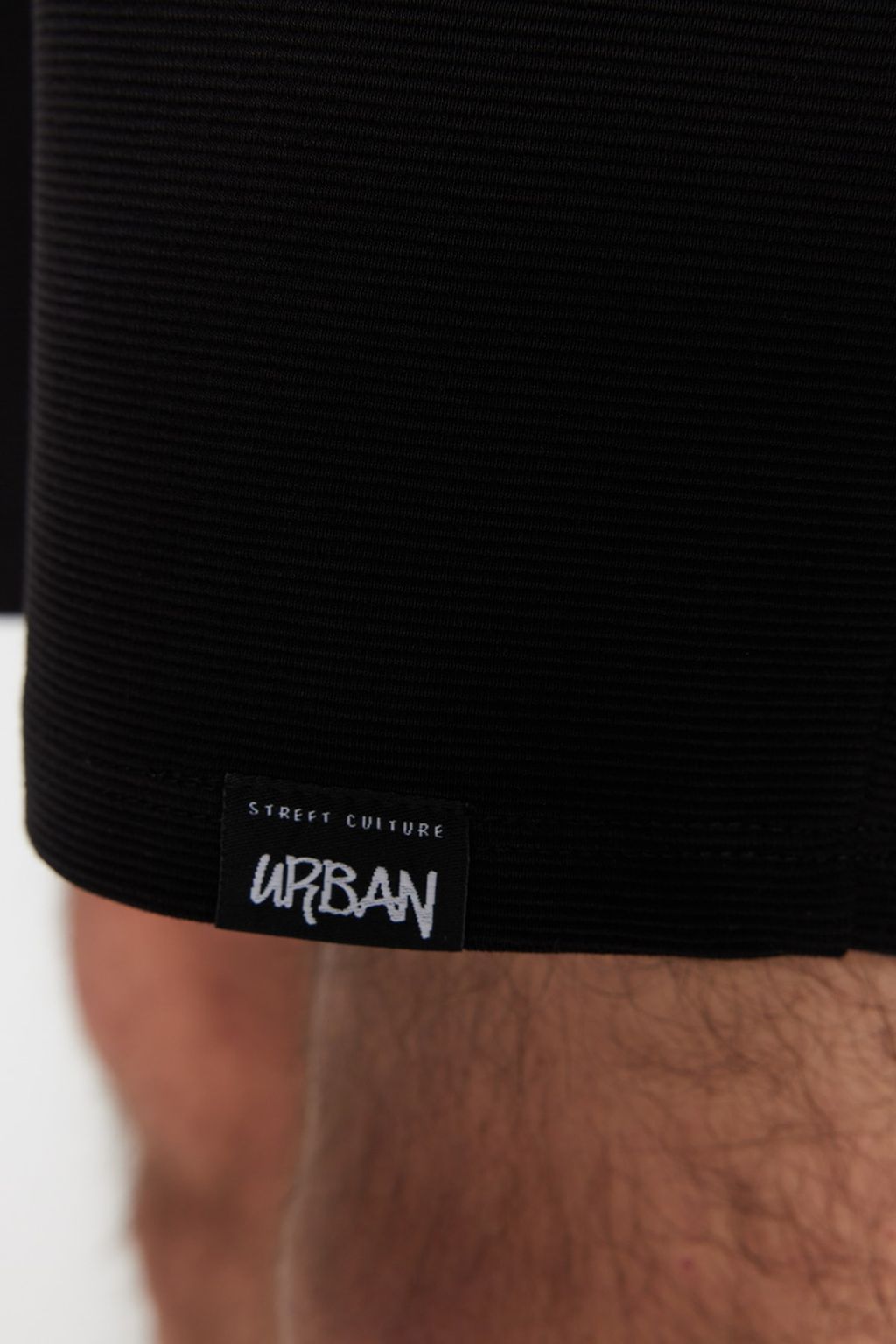 Siyah Regular %100 Pamuklu Fit Dokulu Sort & Bermuda TMNSS23SR00032