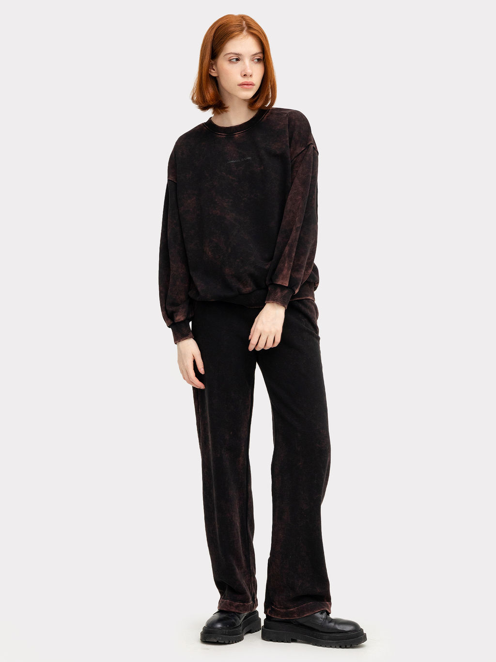 Джемпер женский в черном цвете с оригинальным принтом черная варка +печать 302743 - Mark formelle фото 3