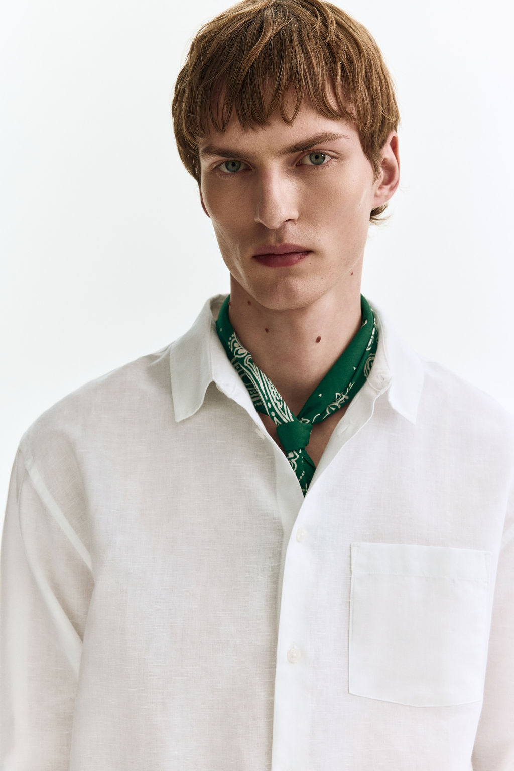 Camisa en mezcla de lino Relaxed Fit - H&m фото 14