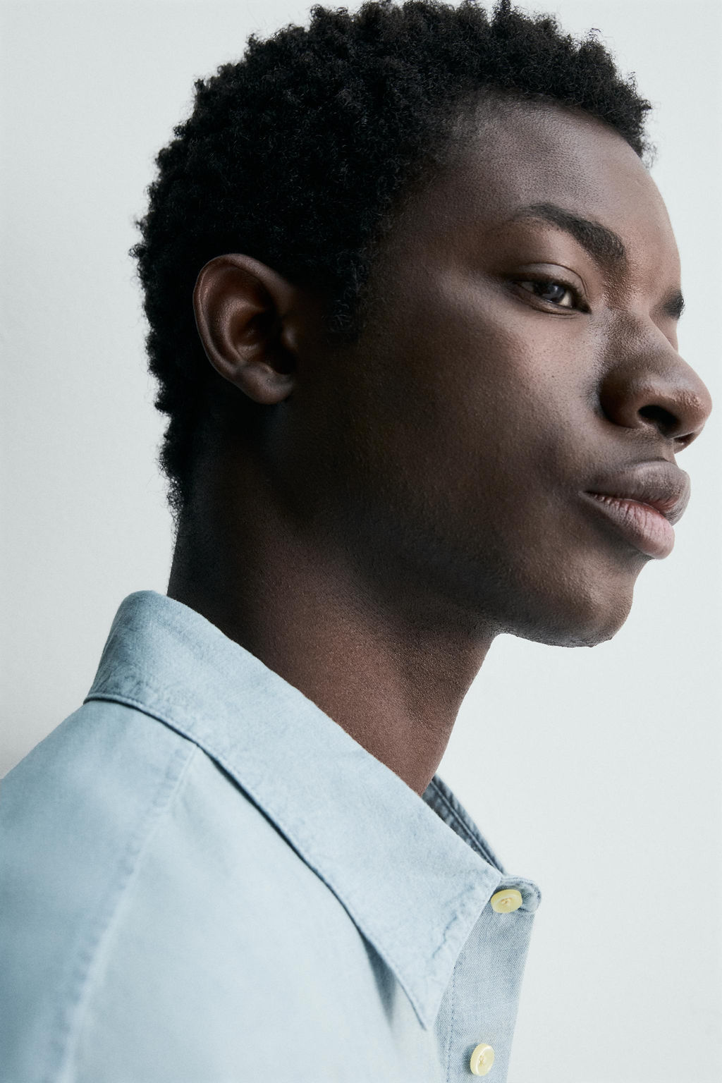 CAMISA CHAMBRAY BOLSILLOS / Azul claro - Zara фото 5