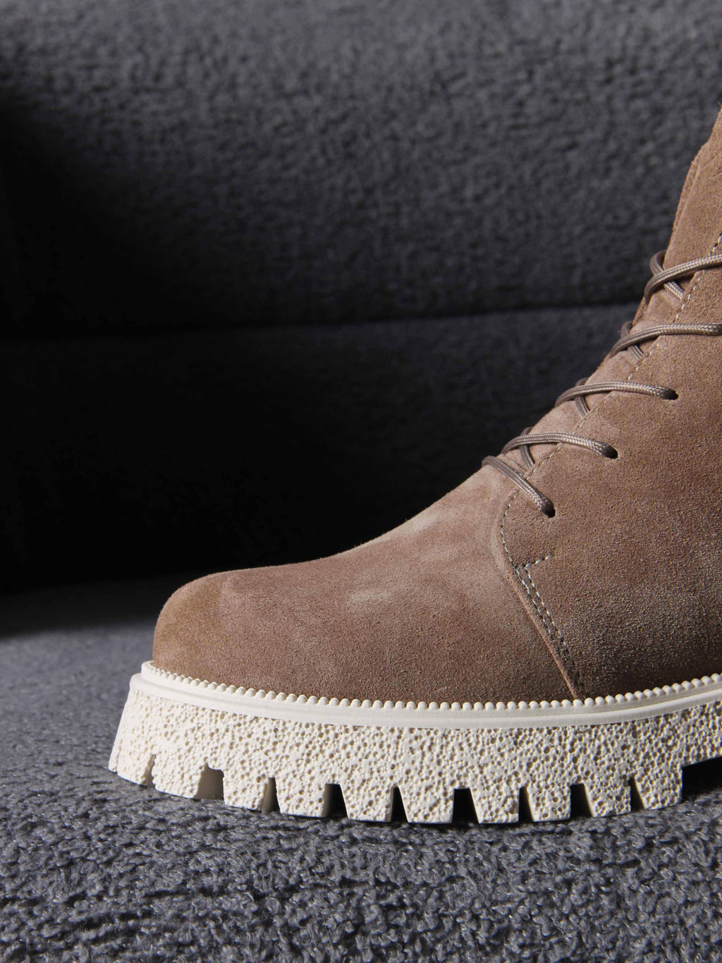 Ботинки 228.V.1541be. Коричневый капучино замша/Мех