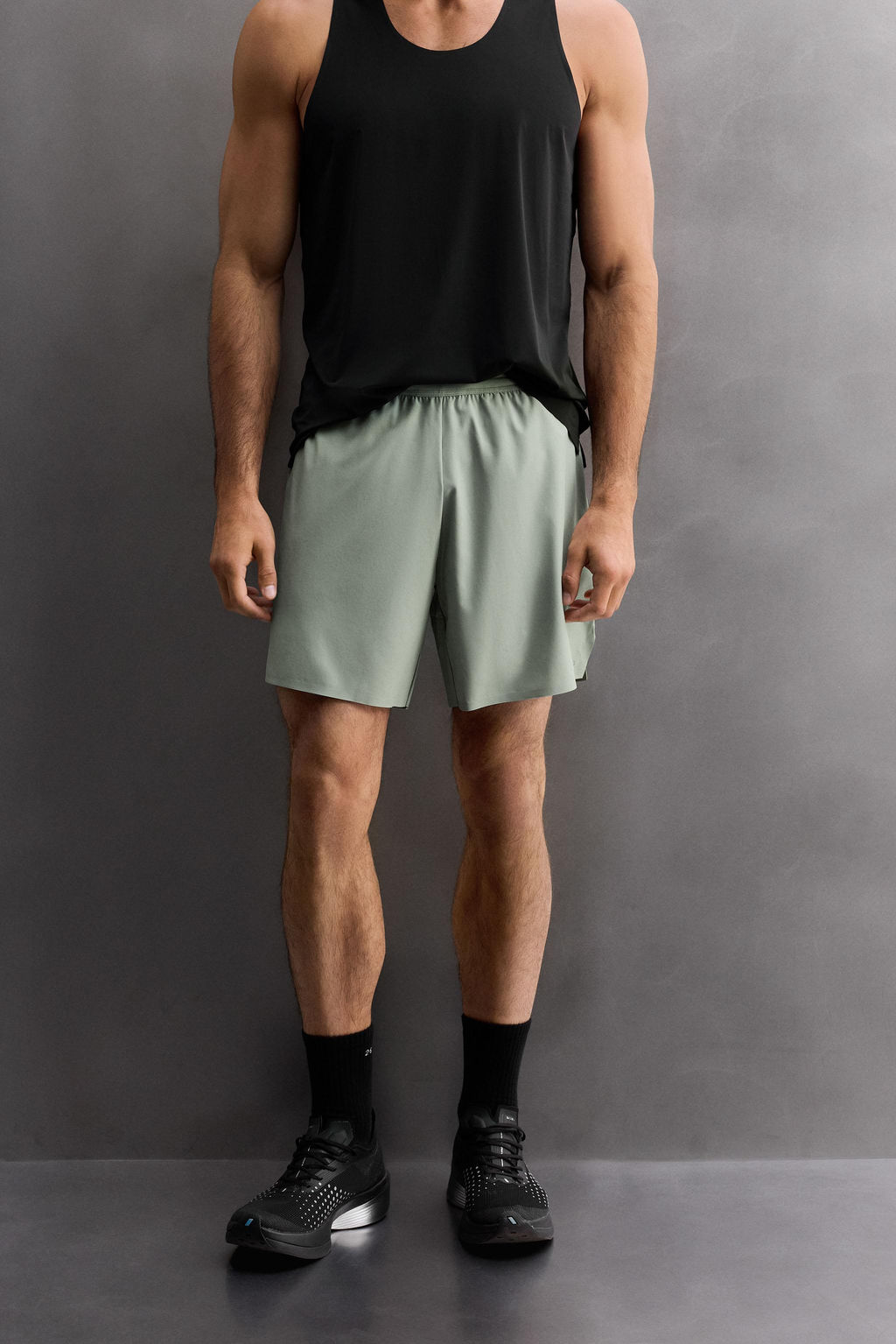 LIGHTWEIGHT PERFORATED SHORTS - Zara фото 3