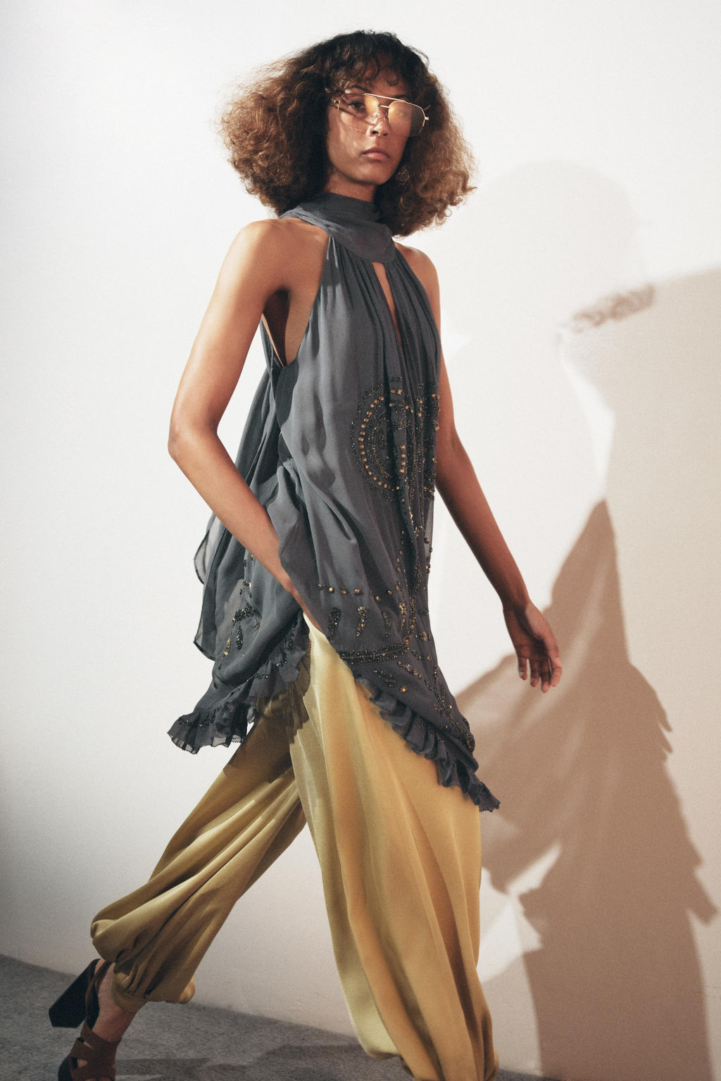 ZW COLLECTION EMBROIDERED HALTER DRESS - Zara фото 5