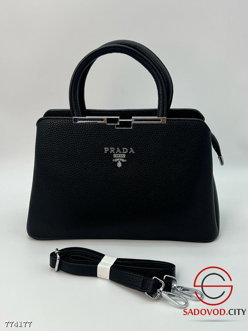 Женская вместительная сумка