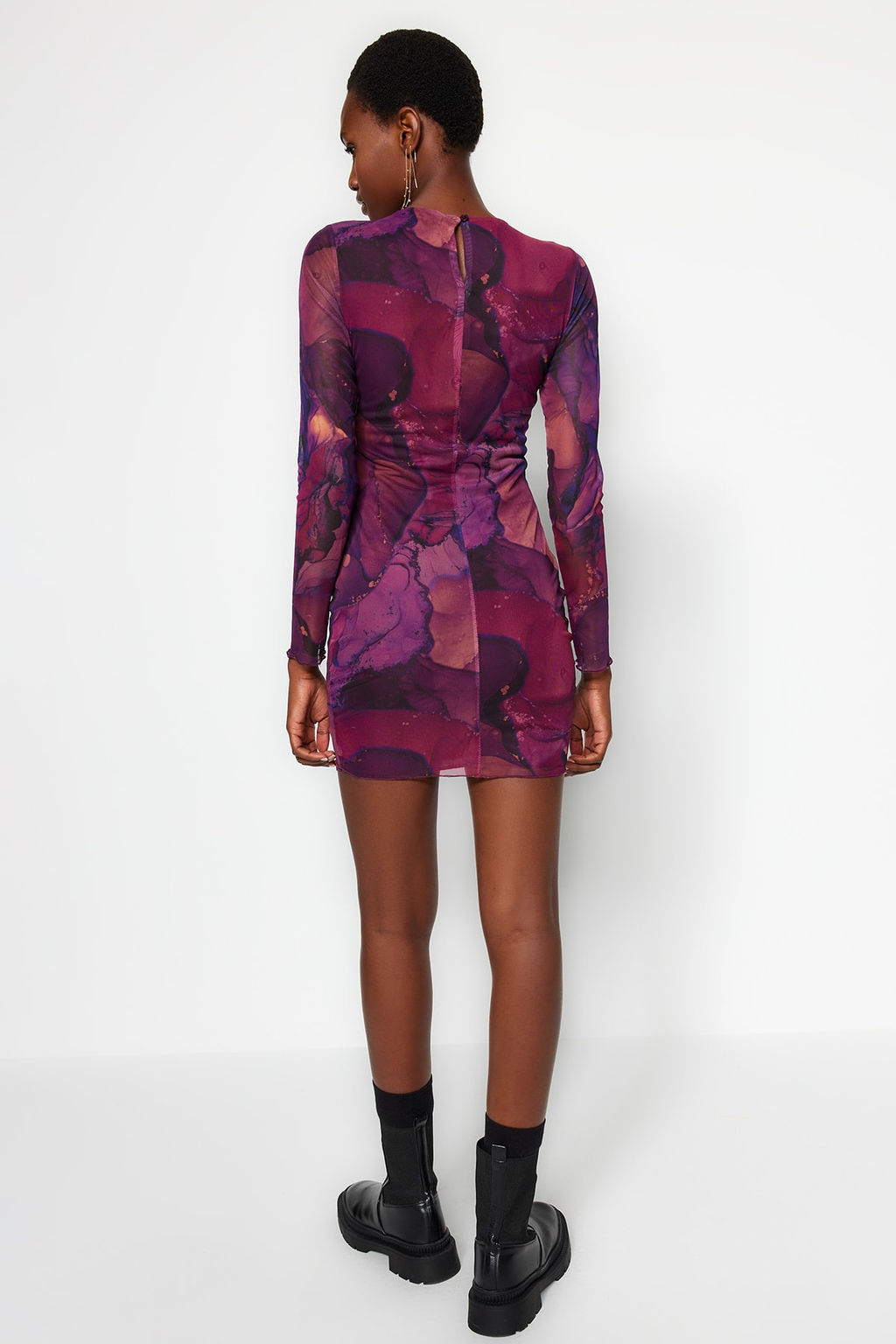 TRENDYOLMILLA Mavi Bask?l? Tul Fitted/Vucuda Oturan Esnek Mini Orme Elbise TWOAW24EL00135 фото 14