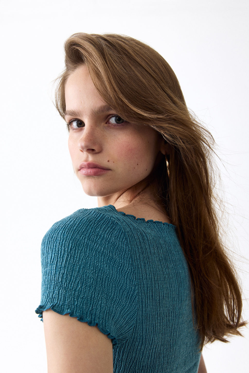 Top efecto arrugado con escote barco - H&m фото 5