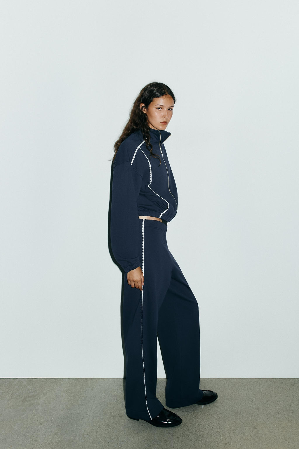 LACE DETAIL VOLUME SWEATSHIRT - Zara фото 3