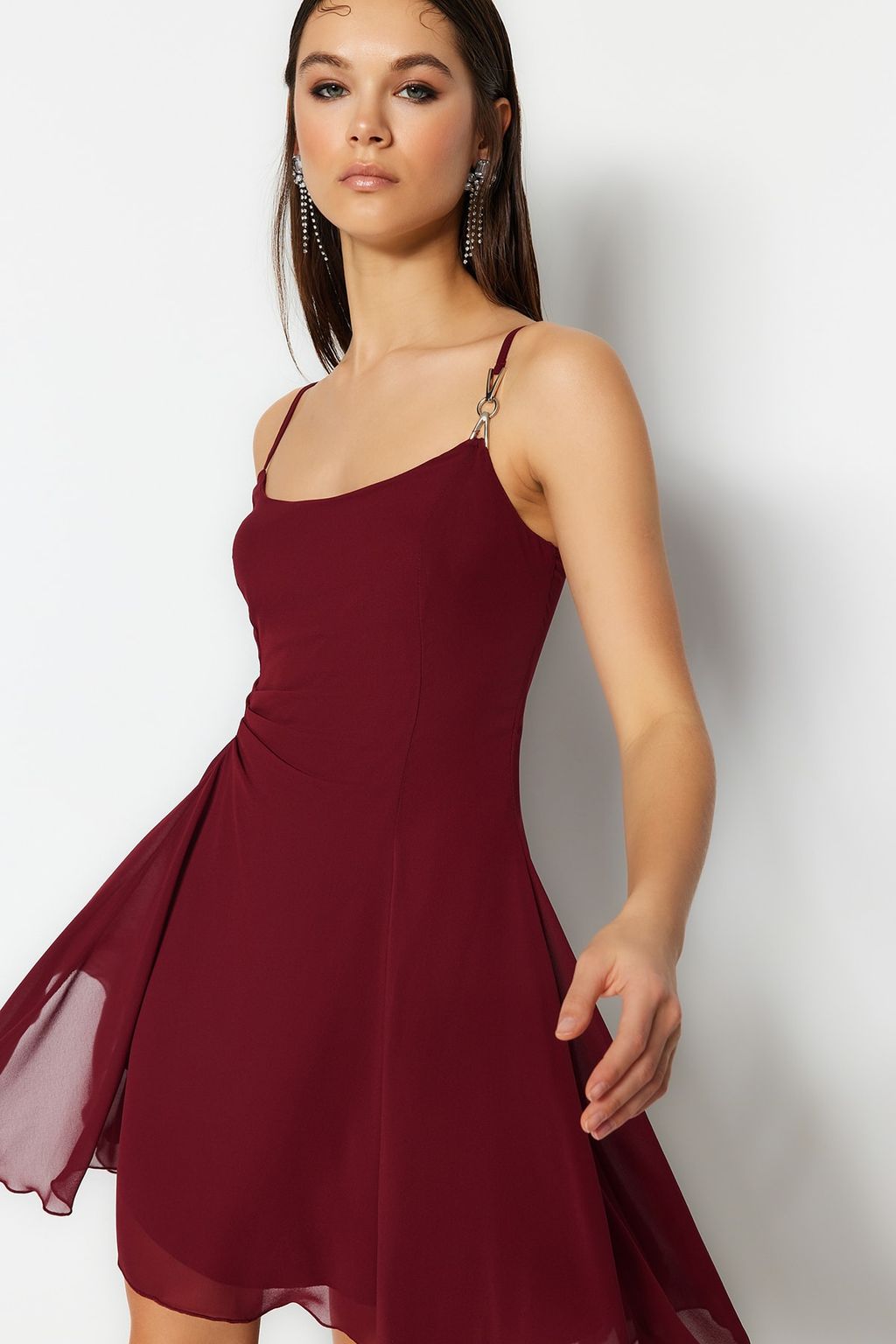 TRENDYOLMILLA Siyah A-Kesim Astarl? Dokuma Sifon K?sa Abiye Gece Elbise TPRSS23EL00033  фото 18