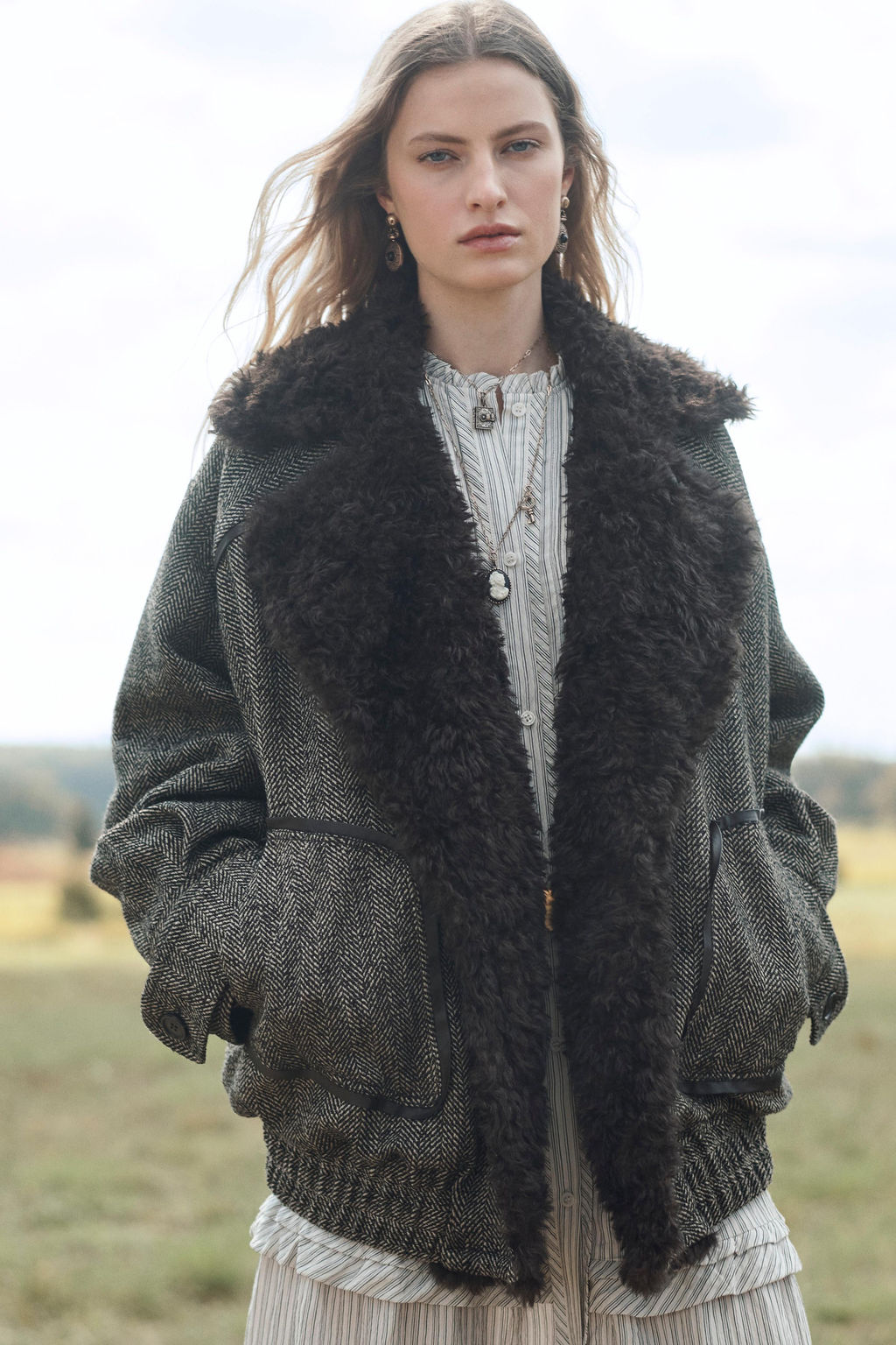 LIMITED EDITION HERRINGBONE COMBINED BOMBER JACKET - Zara фото 3