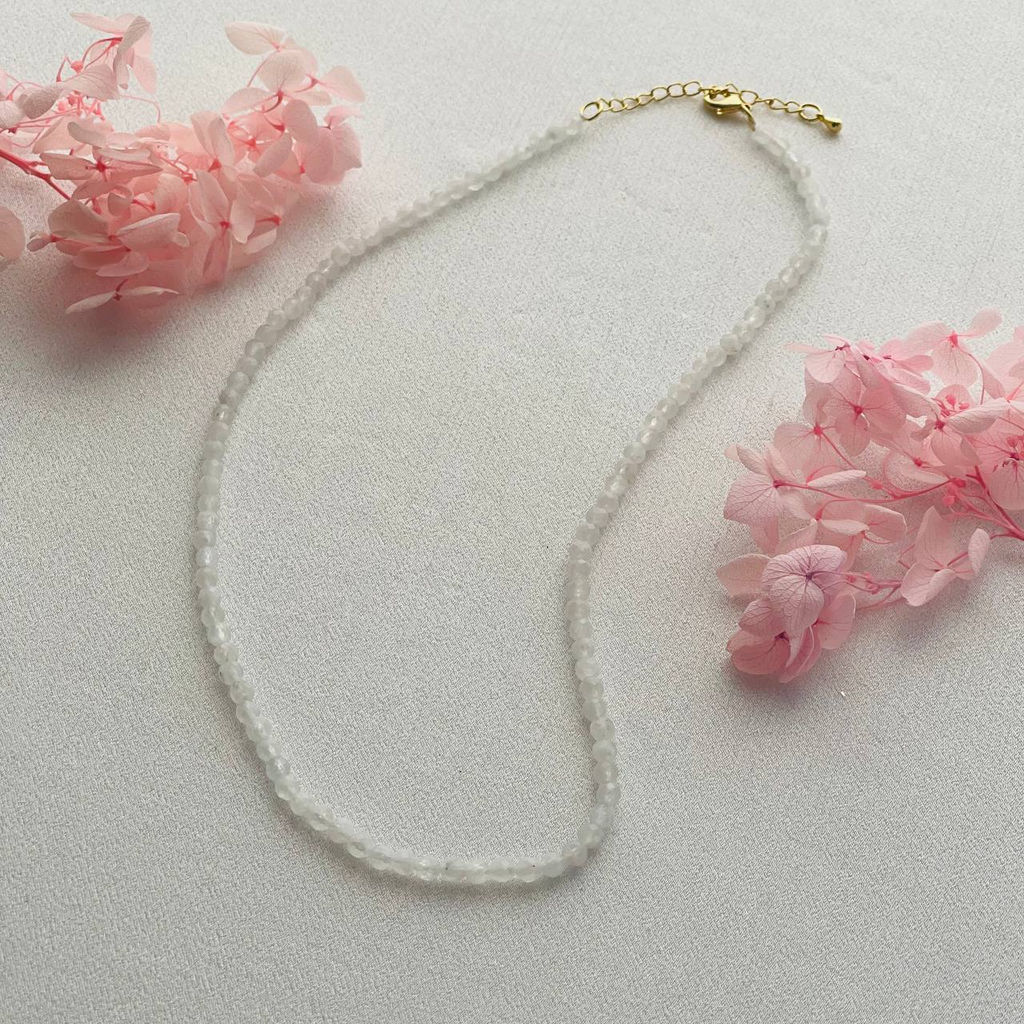 Бусы из Лунного камня огранка