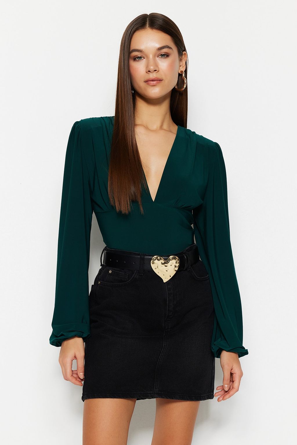 TRENDYOLMILLA Siyah Balon Kol V Yaka Fitted/Vucuda Oturan Esnek C?tc?tl? Orme Body TWOSS23BD00030 фото 12