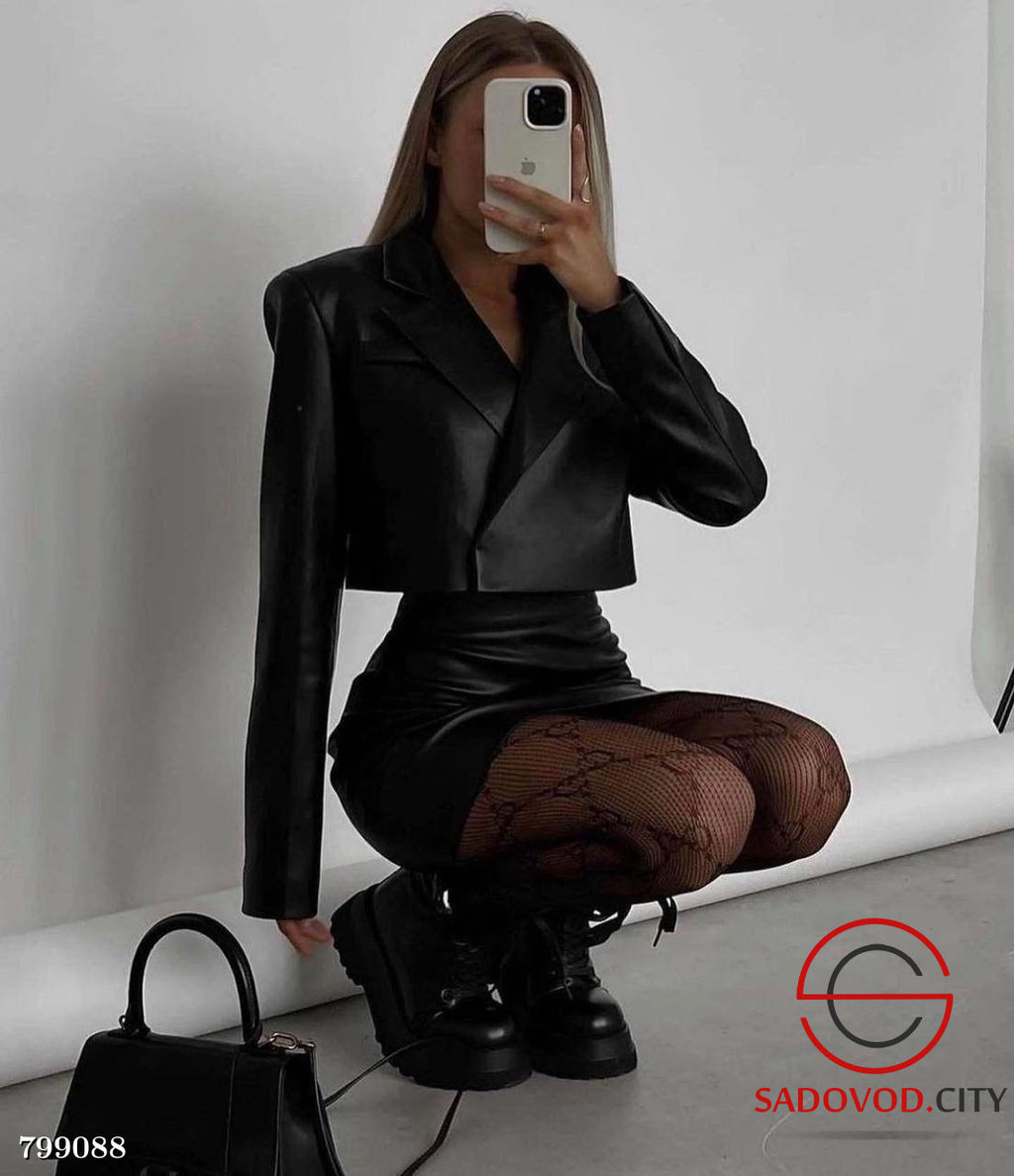 костюм двойка укороченный пиджак с мини юбкой в классическом стиле - Bruno фото 2