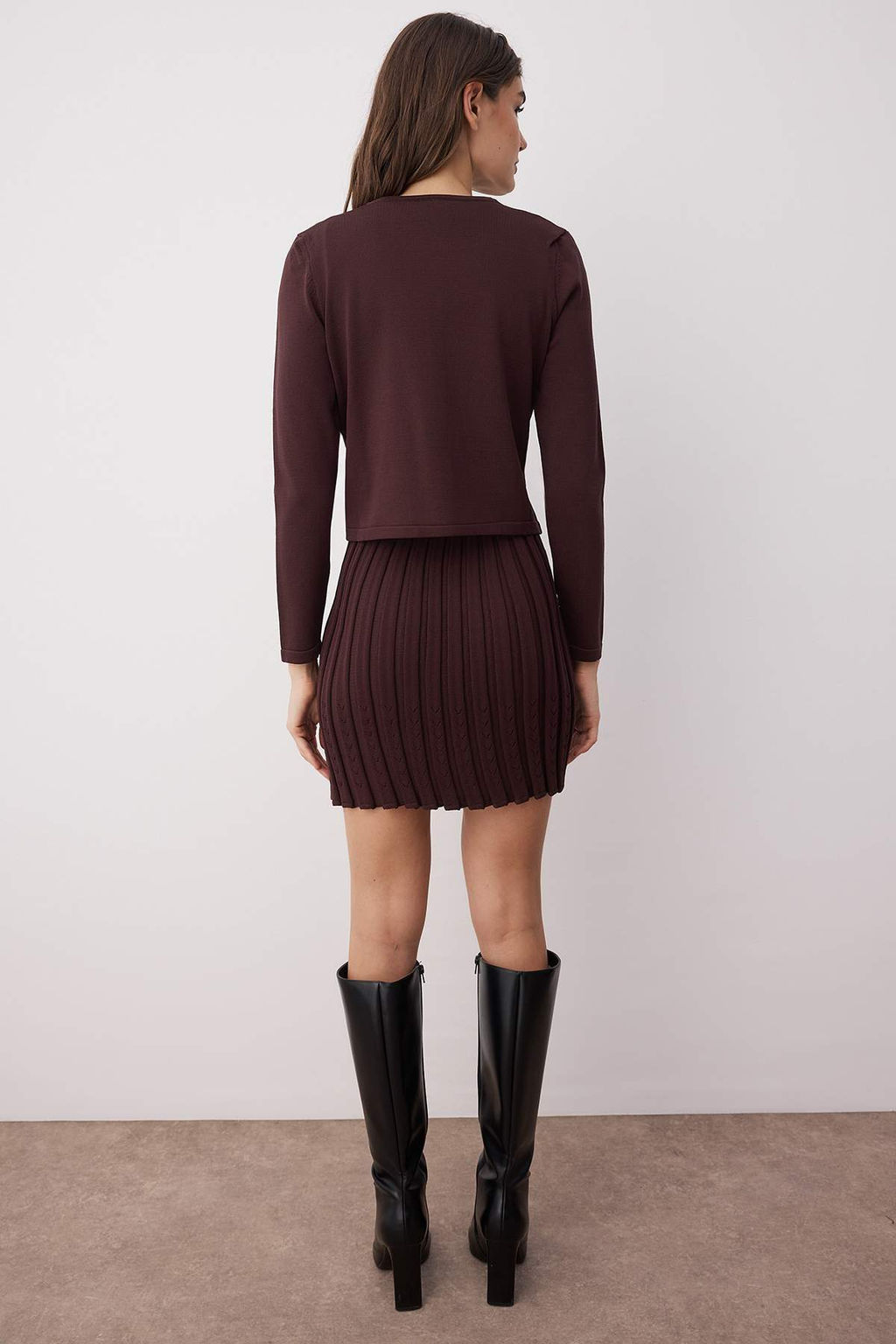 Kahverengi 2li Premium/Ozel Iplik Merserize Gorunumlu Mini Triko H?rka-Elbise Tak?m TWOAW26EL00004 - Trendyolmilla фото 4