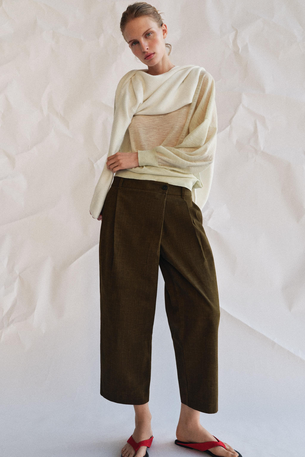 PANTAL?N CROPPED PINZAS ZW COLLECTION / Khaki - Zara фото 11